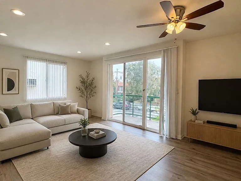10883 Rose Ave — Photo 5