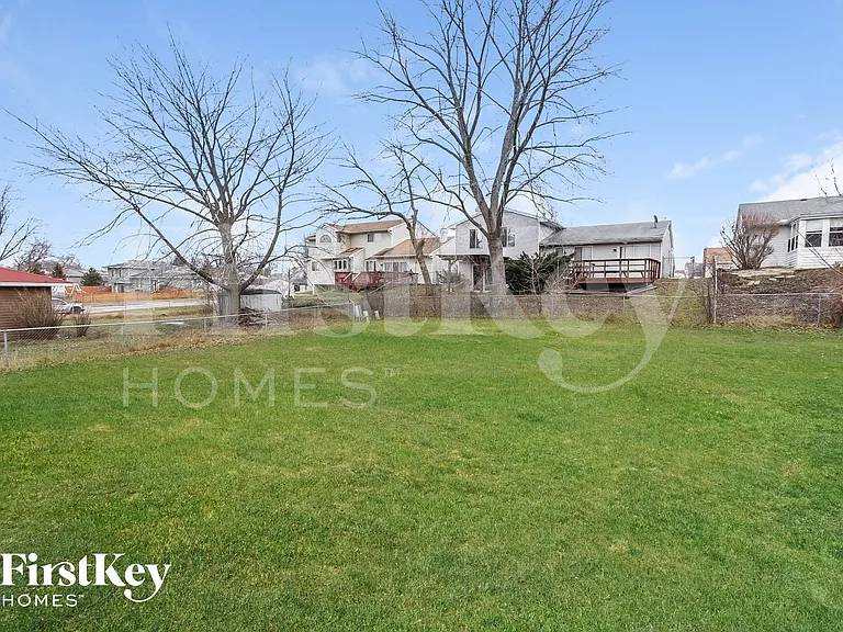 185 Mulford Dr — Photo 14