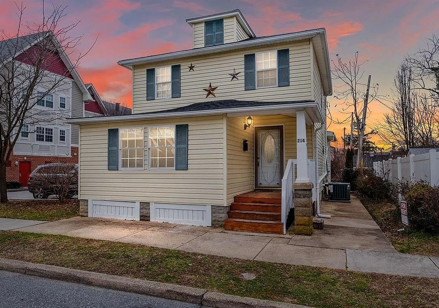 Beautifully Updated 3 Bedroom, 2 Bath Single-Family Home Move-In Ready! | Havre de Grace, MD — Photo 1