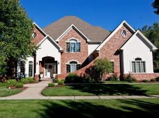 6903 Sweetbriar Ln, Darien, IL 60561