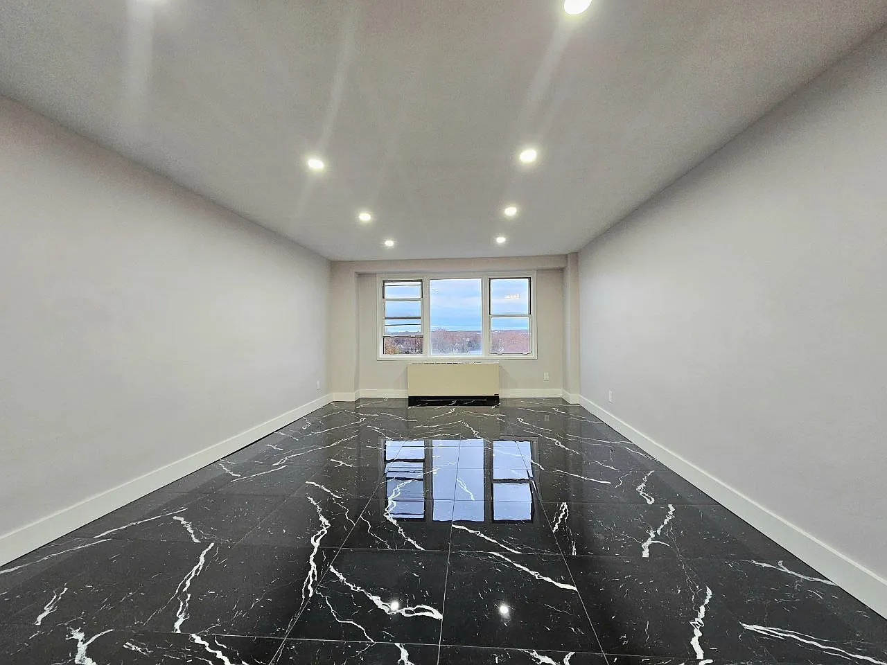 1 bed, 850 sqft, $1,895 — Photo 4