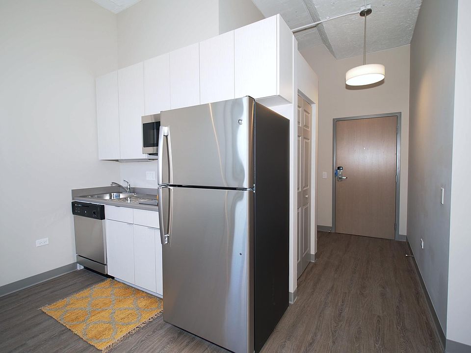 1st image of 57 E 21st St #611