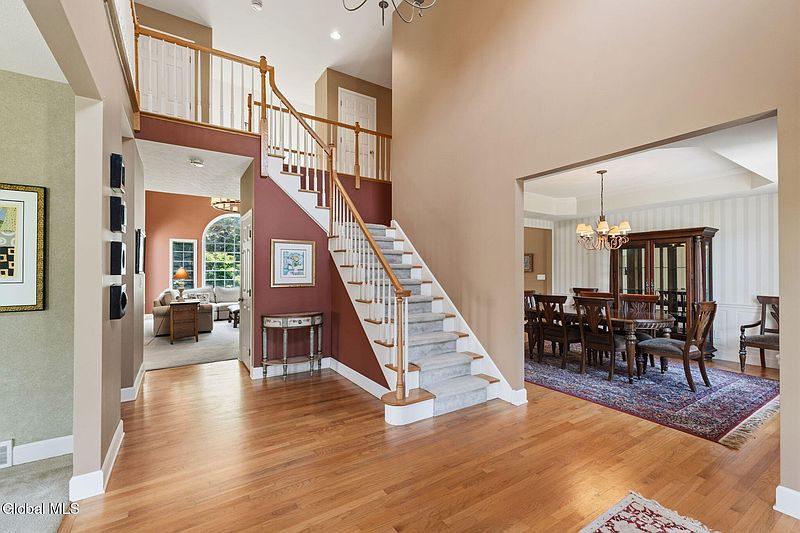 3rd image of 214 Bell Court