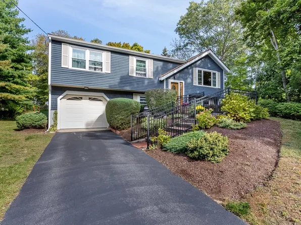96 Walton St, Weymouth, MA 02189