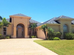 74 Golf House Rd, Laguna Vista, TX 78578
