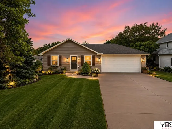 1564 Trumball Ter, Plattsmouth, NE 68048