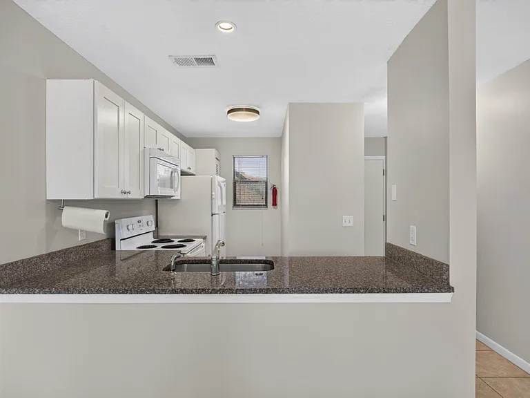 700 W Pope Rd #H61 — Photo 10