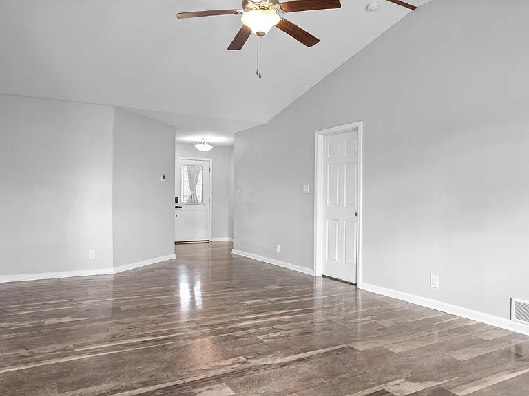 935 Hugh Hunter Rd — Photo 7