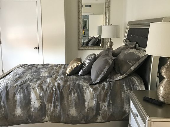 5th image of 482 Summerland Rd Penthouse 3