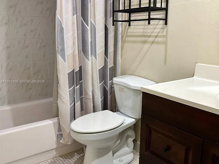 1800 SW 81st Ave #1112 — Photo 9