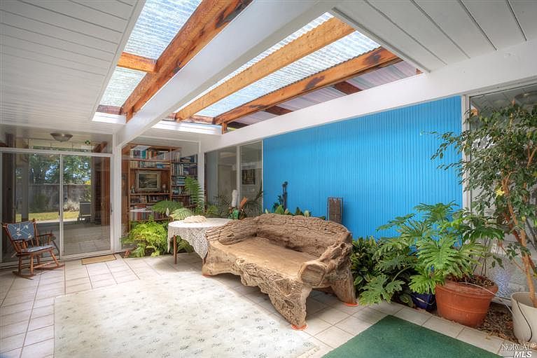2nd image of 49 Serra Way