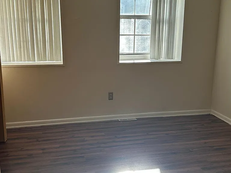 1805 Dutch Village Dr #K-339 — Photo 10