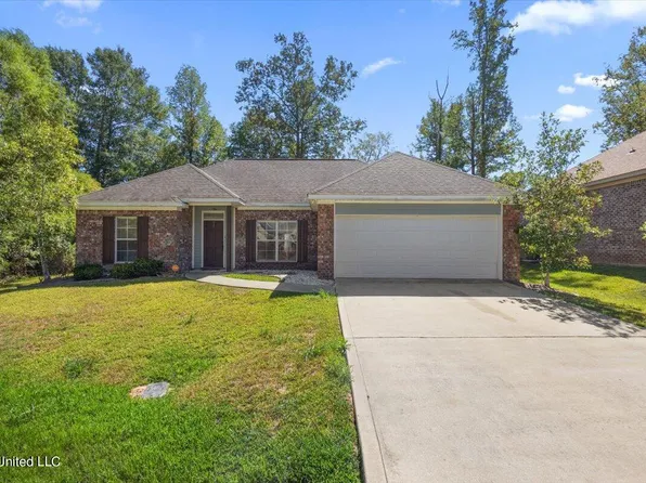 136 Gaddy Dr, Byram, MS 39272