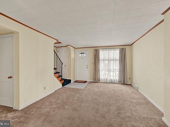 2nd image of 7929 Saint Claire Ln