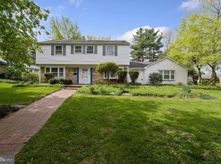 195 Tiffany Ln, Willingboro, NJ 08046