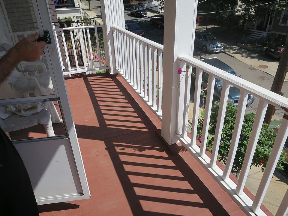 2nd image of 34 Belmont St #1