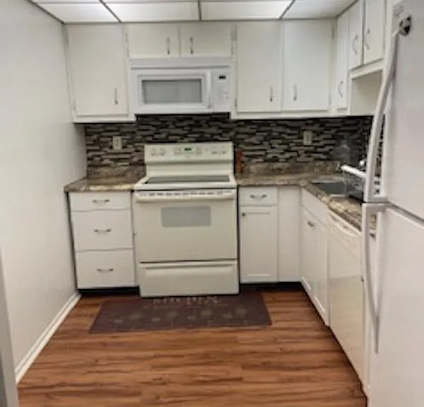245 Center Rd #107 — Photo 1