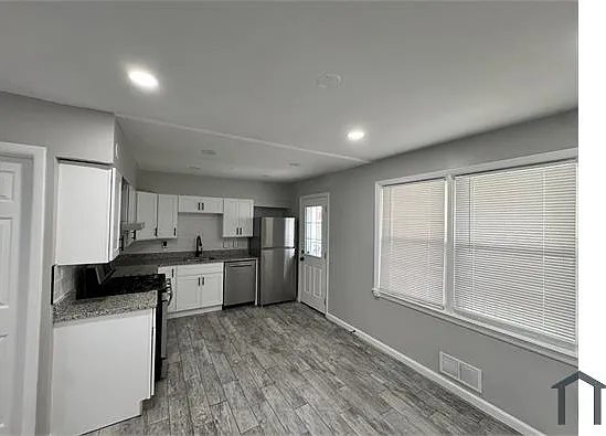 9736 Matzon Rd — Photo 1