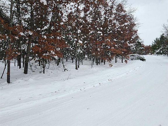 2nd image of Fiddlewood Dr