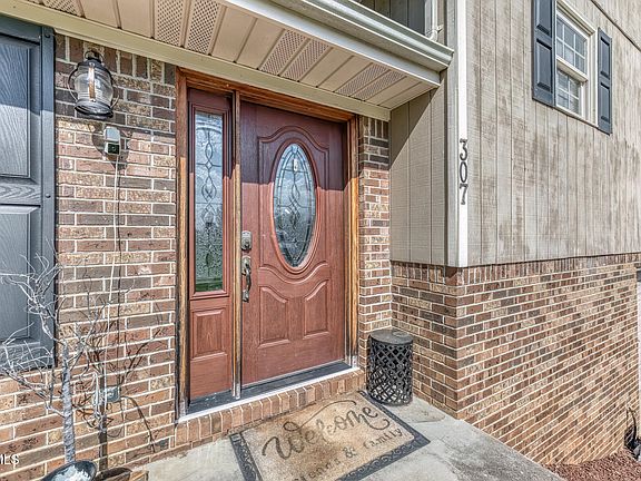 2nd image of 307 Sawyer Cir