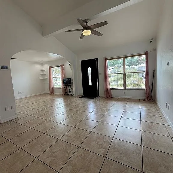 101 Gardenia Rd — Photo 3