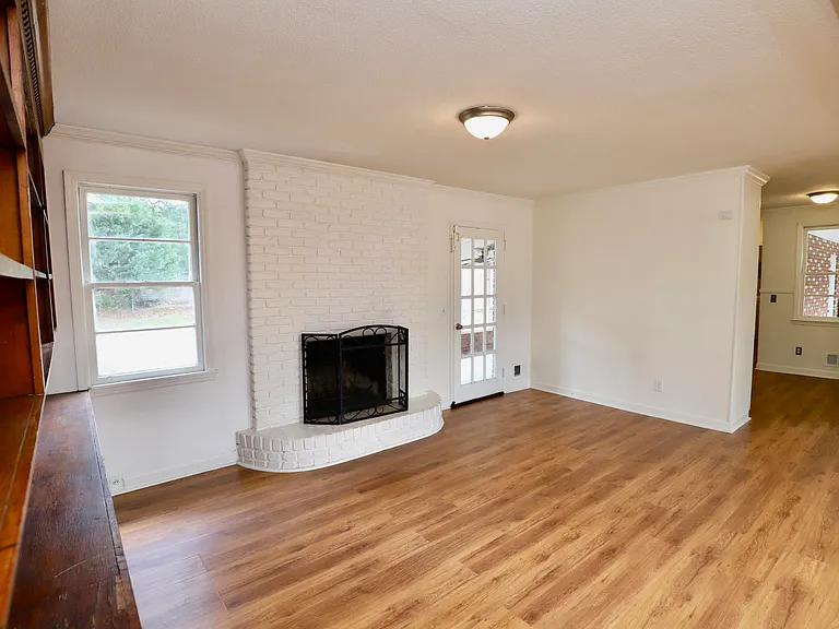 1912 Dominion Dr — Photo 17