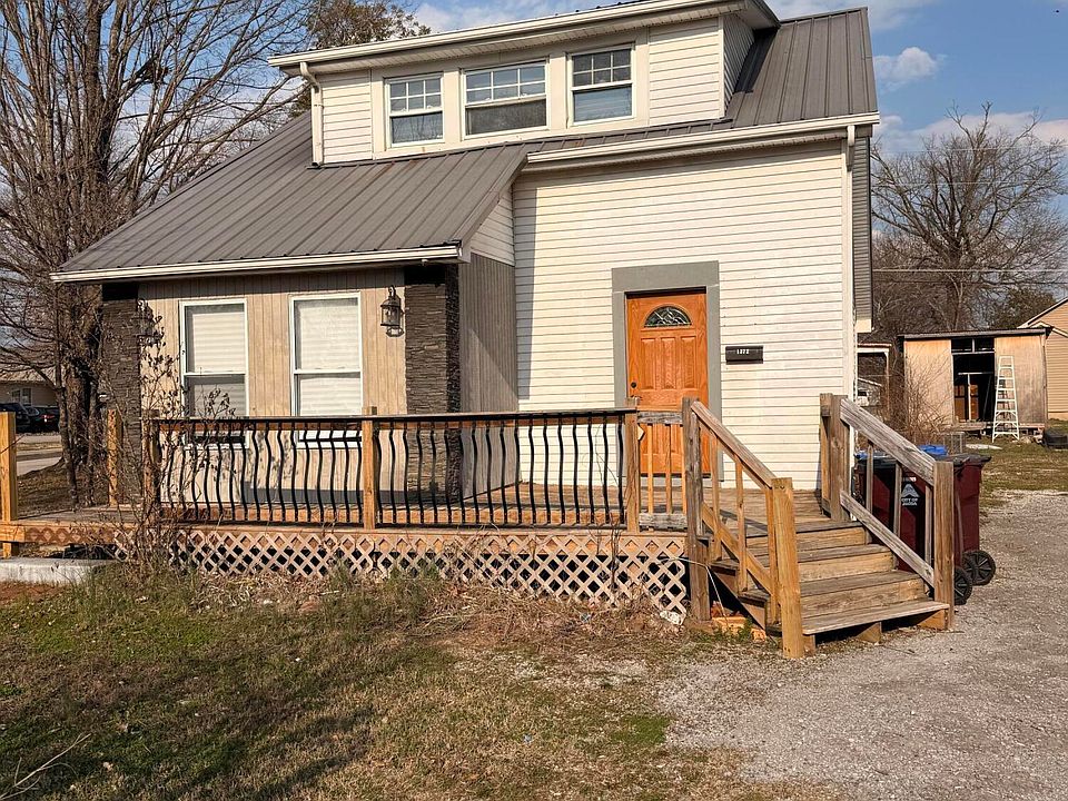 1st image of 1372 Remsen St