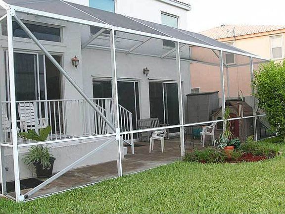 screened back patio