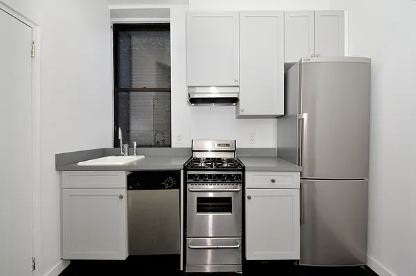 Rented by Aether Property Group | media 10