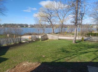 107 Burton St, Grayslake, IL 60030