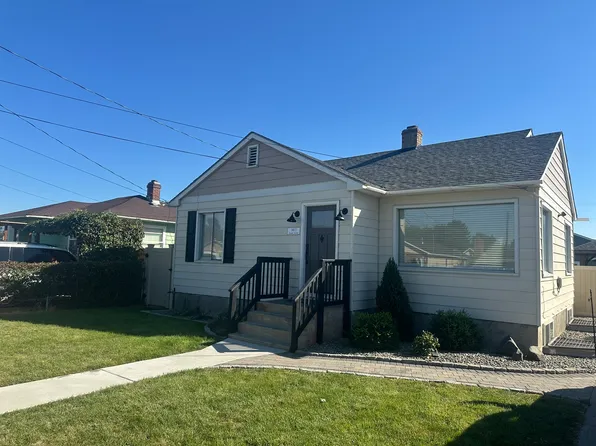 1413 Gregory Ave, Sunnyside, WA 98944