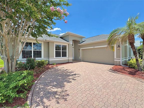 4th image of 2820 Traditions Blvd S