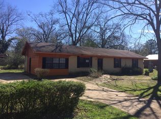 111 Cook Dr, Aberdeen, MS 39730