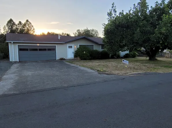 31962 Moss St, Lebanon, OR 97355