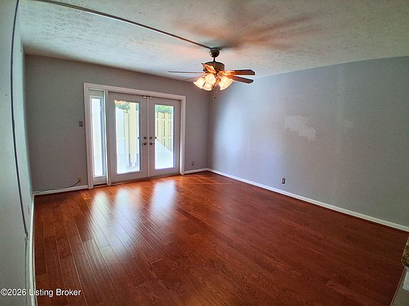 2nd image of 1935 Gardiner Ln APT H117