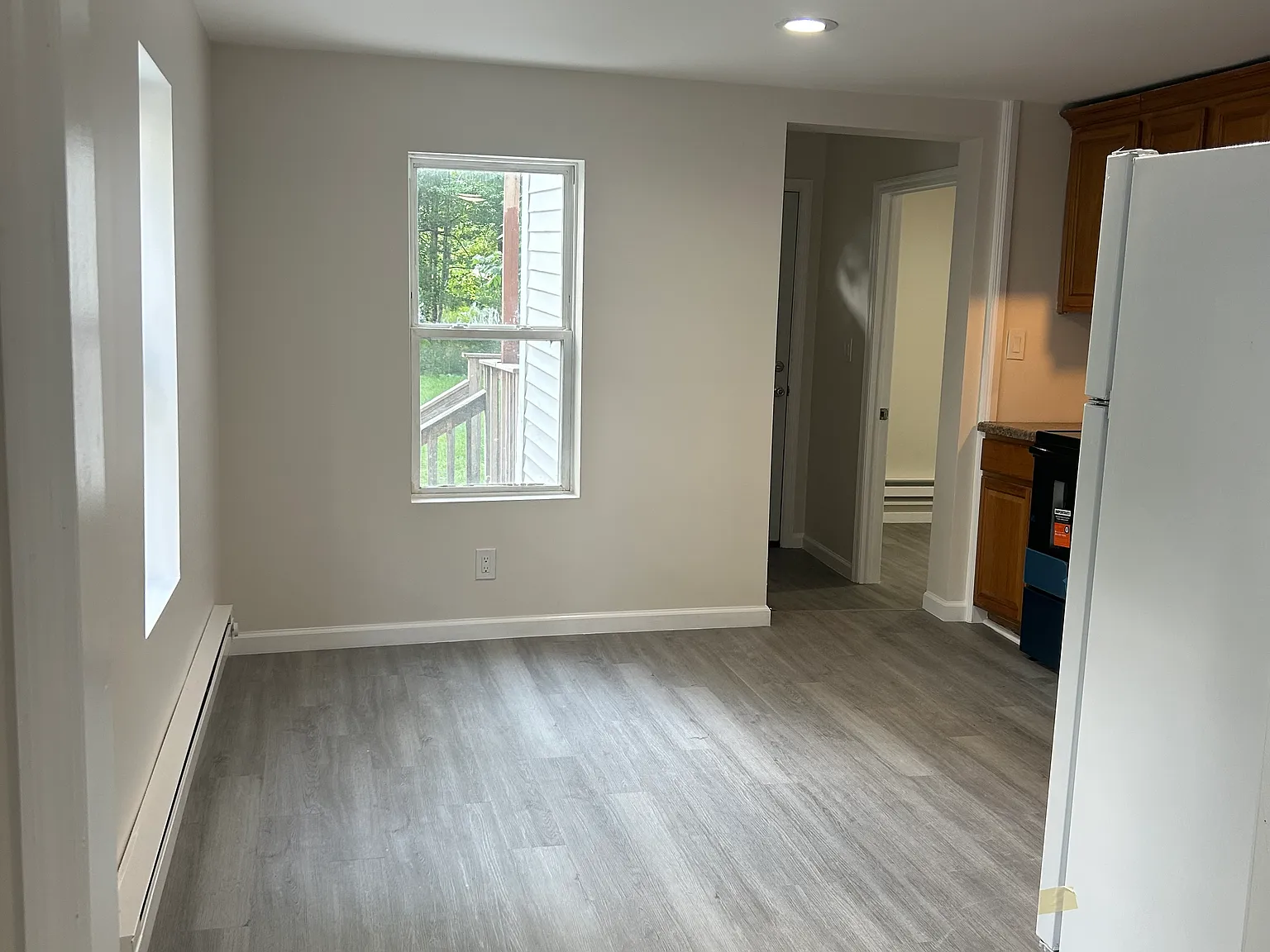 4 bed, 2010 sqft, $2,200 — Photo 4