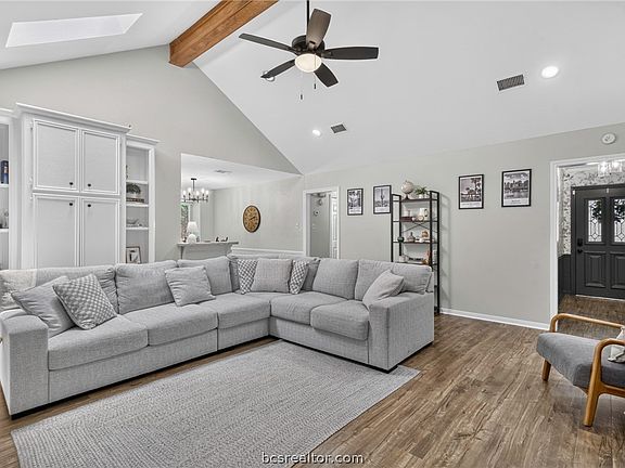 5th image of 2907 Pueblo Ct S