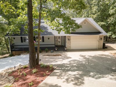 28 Crown Drive, Branson West, MO, 65737