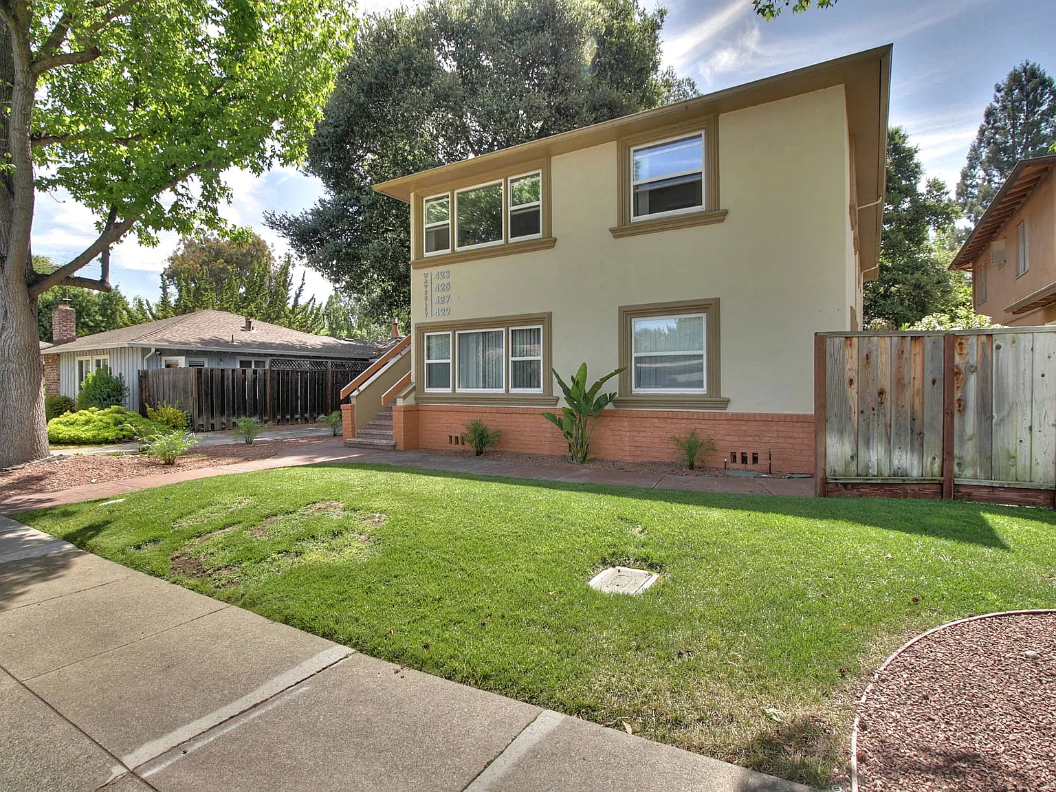 Studio, 432 sqft, $2,795 — Photo 3