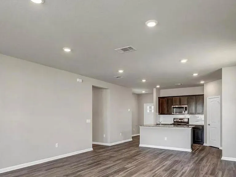 400 Barton Creek Ln — Photo 6