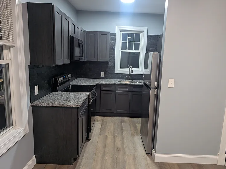 12 Verrill St #3 — Photo 9
