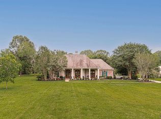 1026 Hunters Run Ave, Zachary, LA 70791