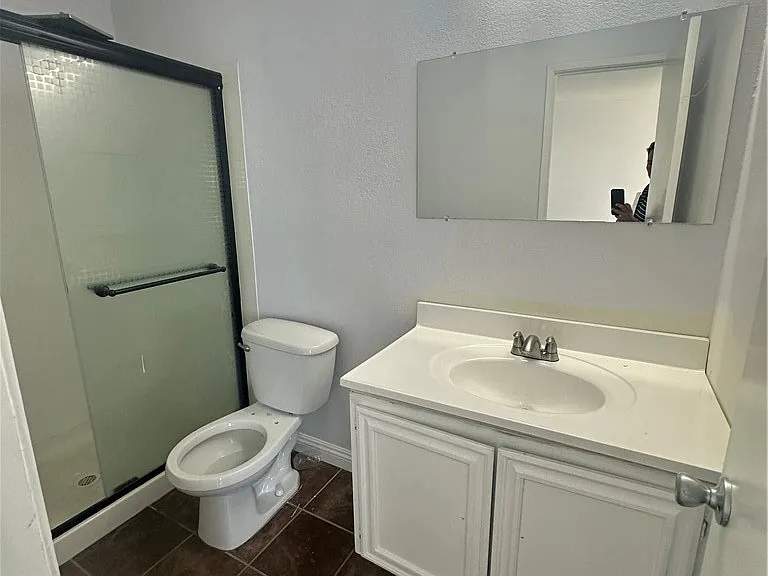 1735 E Washington St — Photo 3