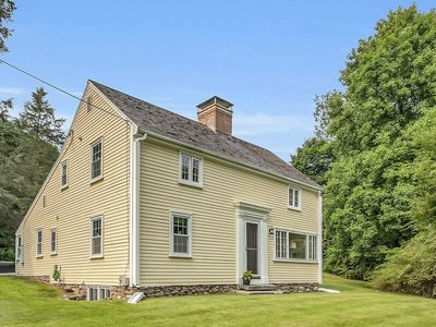 3 Newton Pl, Sturbridge, MA, 01566