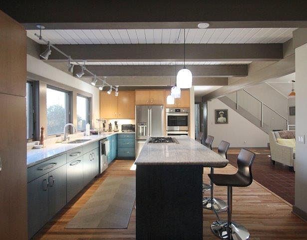 kitchen 10 feet bar