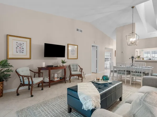 1544 SW Silver Pine Way #104f, Palm City, FL 34990