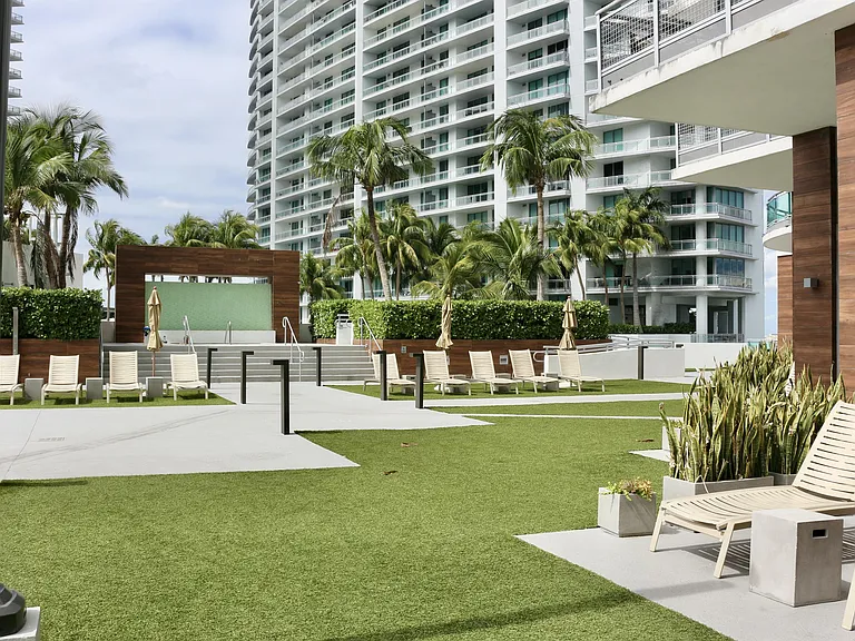 350 S Miami Ave #3813 — Photo 42