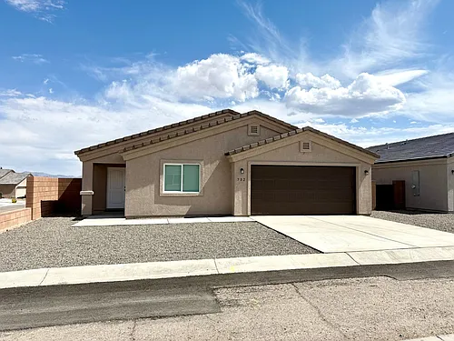 732 Vista Grande Dr Photo 1