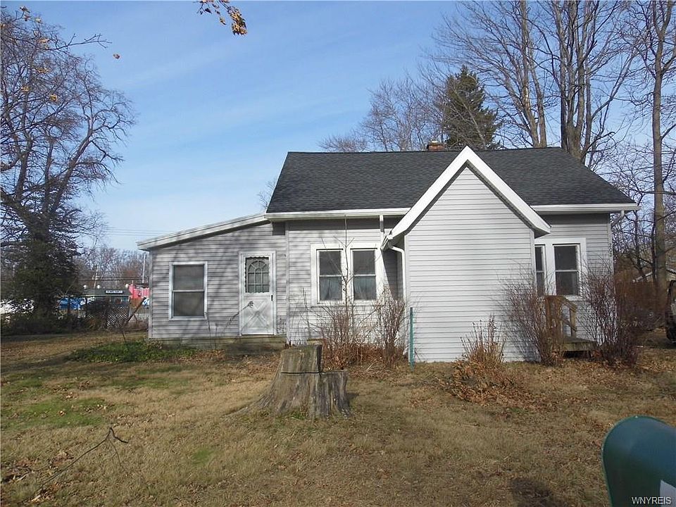 1st image of 202 Eisenhower Ave