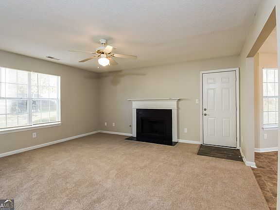 5th image of 4127 Lost Springs Trl